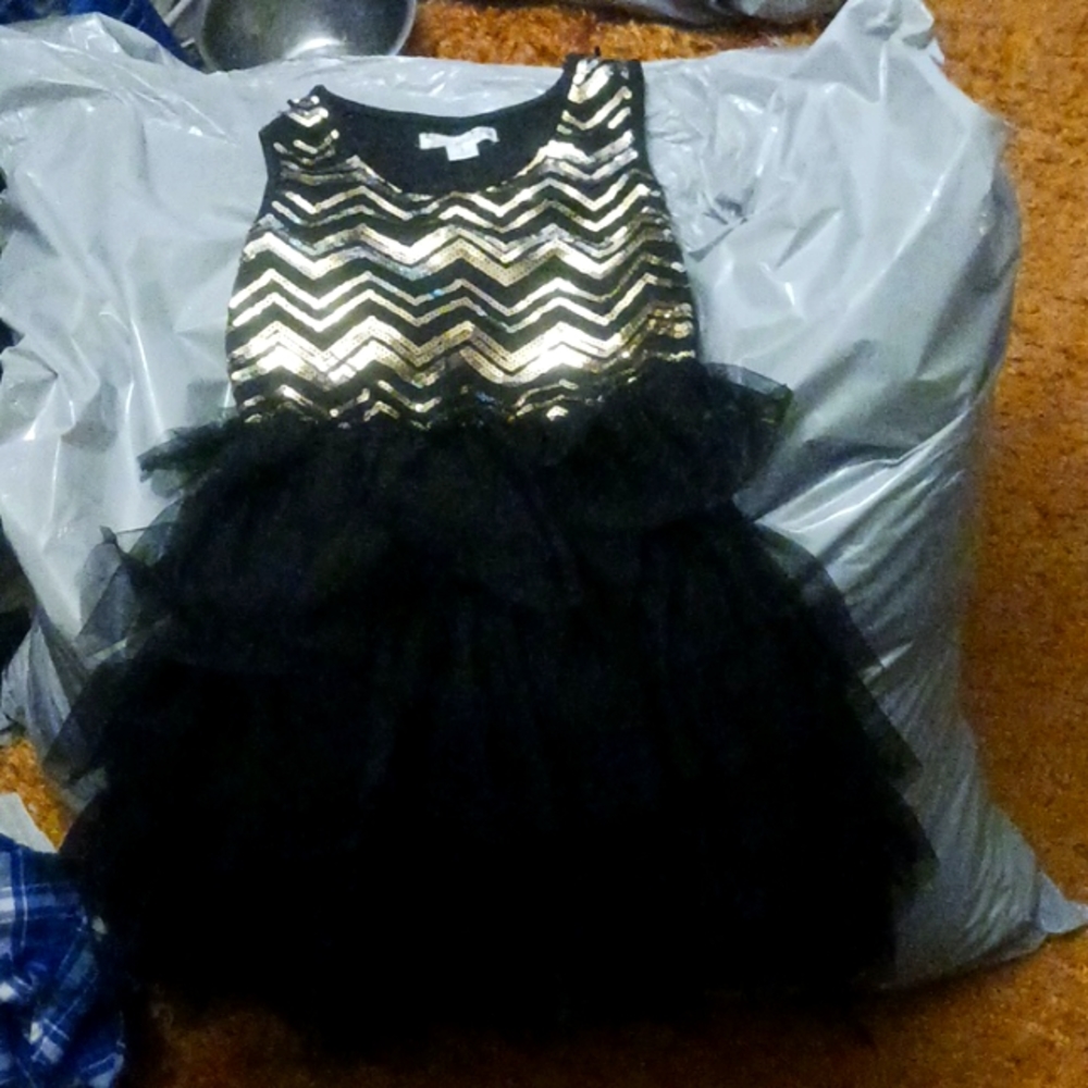 Kids dress size 8
